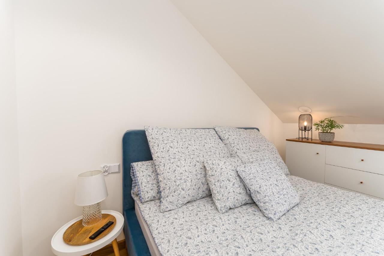 Apartament Sloneczny Przy Morzu Z Klimatyzacja Гжибово Екстериор снимка