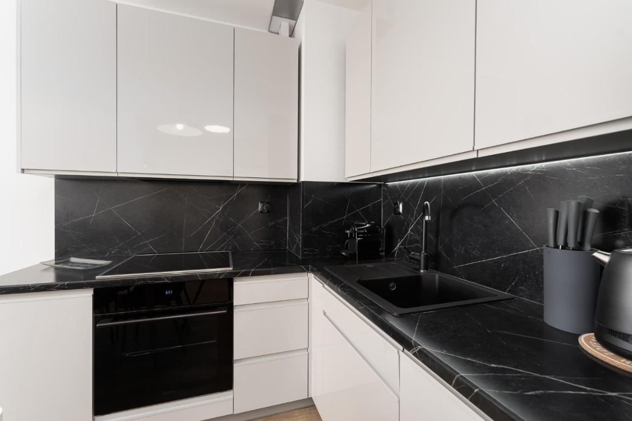 Apartament Sloneczny Przy Morzu Z Klimatyzacja Гжибово Екстериор снимка